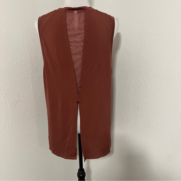 Fabletics Monet V-Back Tie Burnt Orange Sz Large Sleeveless Tank Activewear EUC - Picture 5 of 6